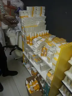 2.113 ADET KOZMETİK VE ECZANE ÜRÜNLERİ